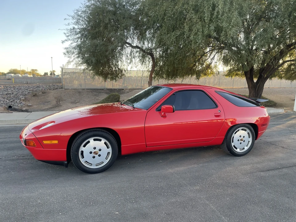 1988 Porsche 928 S4 - Image 12 of 31