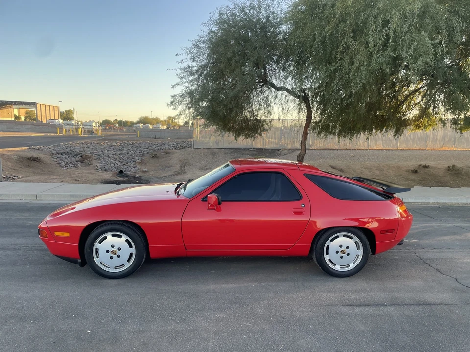 1988 Porsche 928 S4 - Image 13 of 31