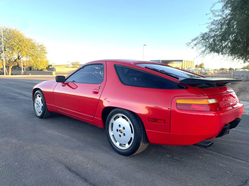 1988 Porsche 928 S4 - Image 18 of 31