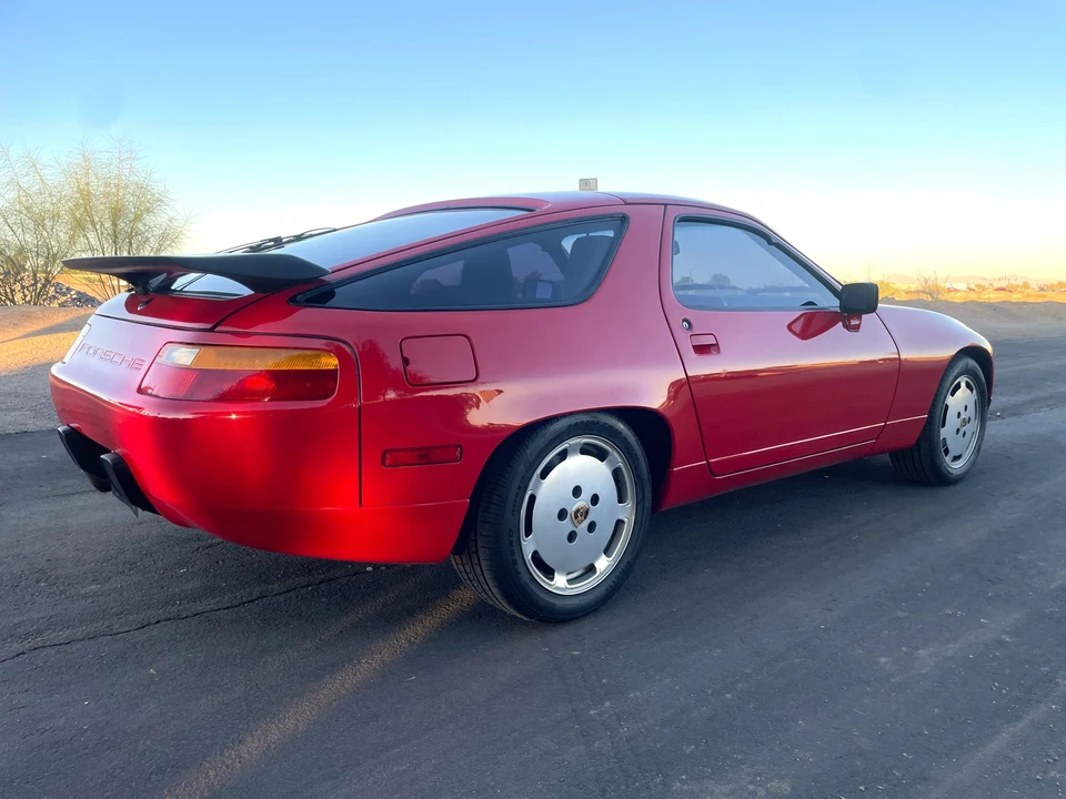 1988 Porsche 928 S4 - Image 24 of 31