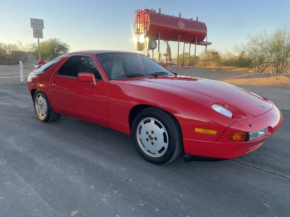 1988 Porsche 928 S4 - Image 2 of 31