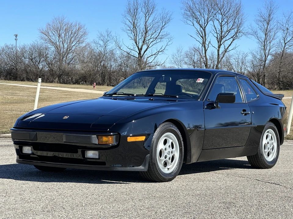 1988 Porsche 944 S - Image 13 of 31