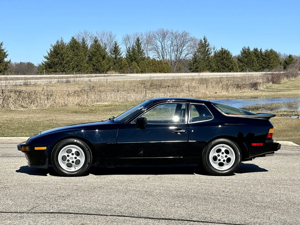 1988 Porsche 944 S - Image 15 of 31