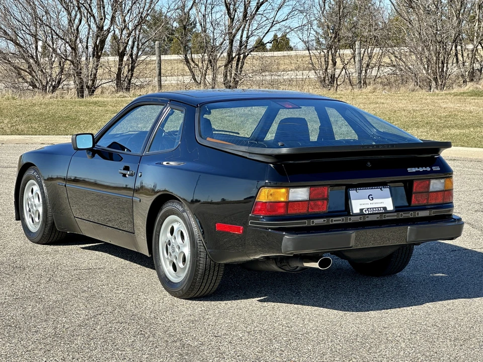 1988 Porsche 944 S - Image 17 of 31