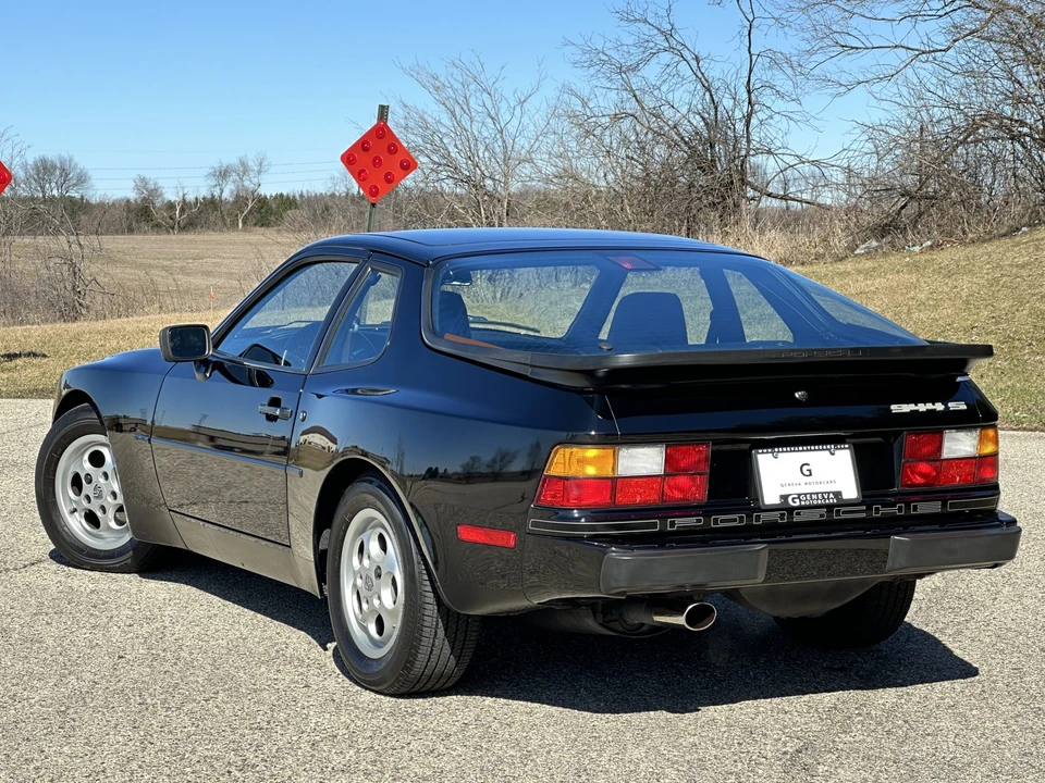 1988 Porsche 944 S - Image 19 of 31
