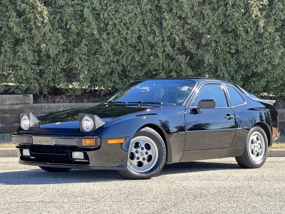 1988 Porsche 944 S - Image 9 of 31