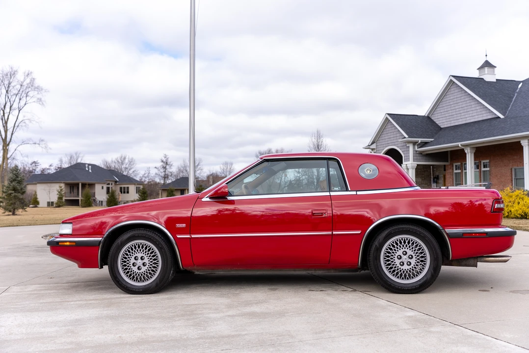 1989 Chrysler TC by Maserati - Image 9 of 31