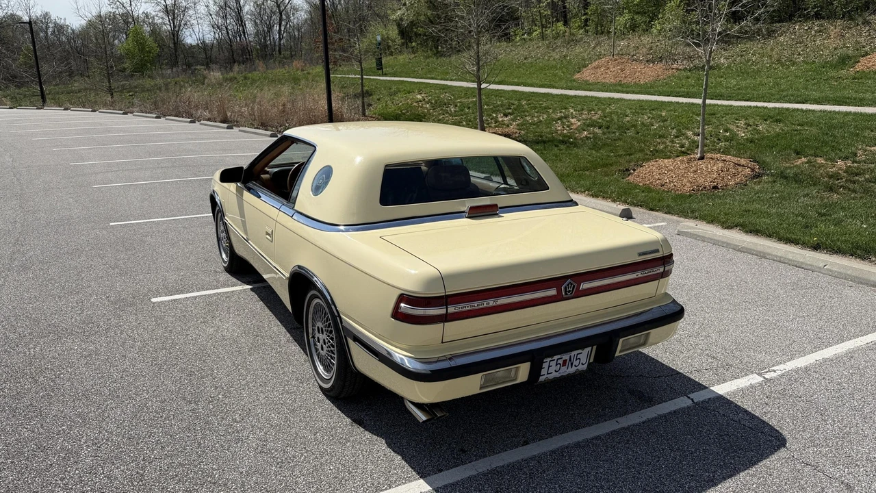 1989 Chrysler TC by Maserati - Image 26 of 31