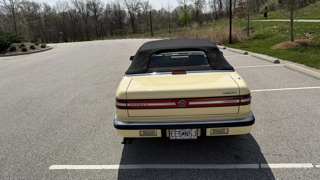 1989 Chrysler TC by Maserati - Image 18 of 31