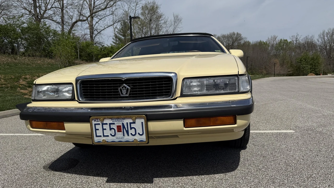 1989 Chrysler TC by Maserati - Image 14 of 31