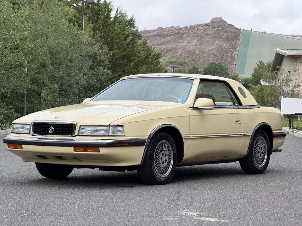 1989 Chrysler TC by Maserati - Image 31 of 31