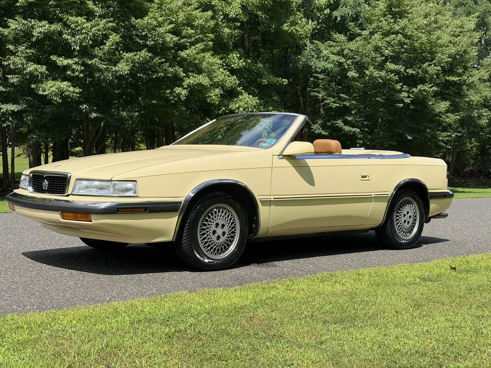1989 Chrysler TC by Maserati - Image 2 of 31