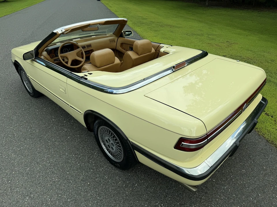 1989 Chrysler TC by Maserati - Image 11 of 31