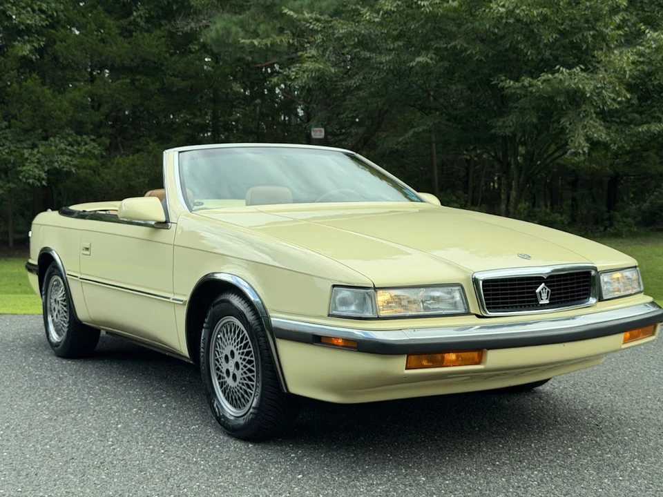 1989 Chrysler TC by Maserati - Image 4 of 31