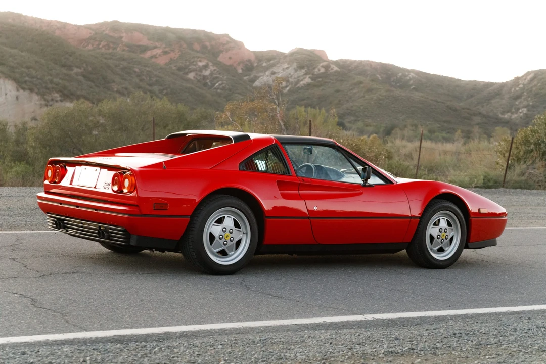 1989 Ferrari 328 GTS - Image 11 of 31