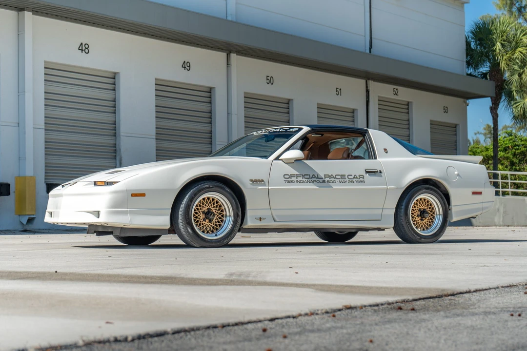 1989 Pontiac Firebird Trans Am 3rd Gen - Image 13 of 31