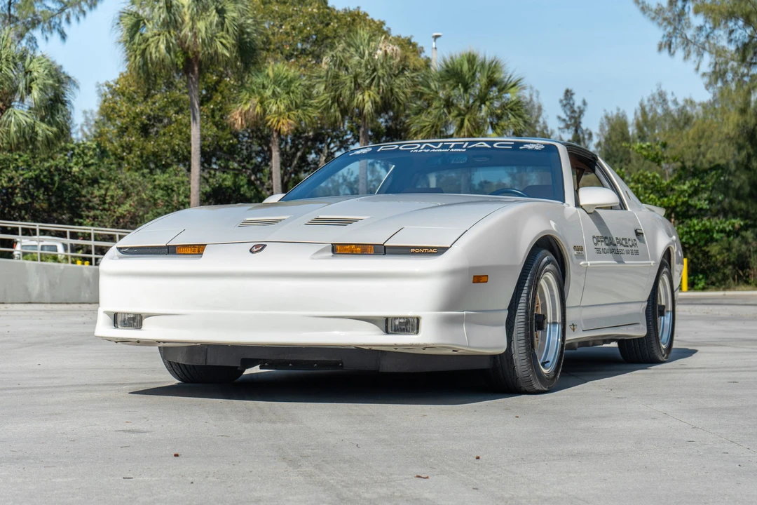 1989 Pontiac Firebird Trans Am 3rd Gen - Image 16 of 31