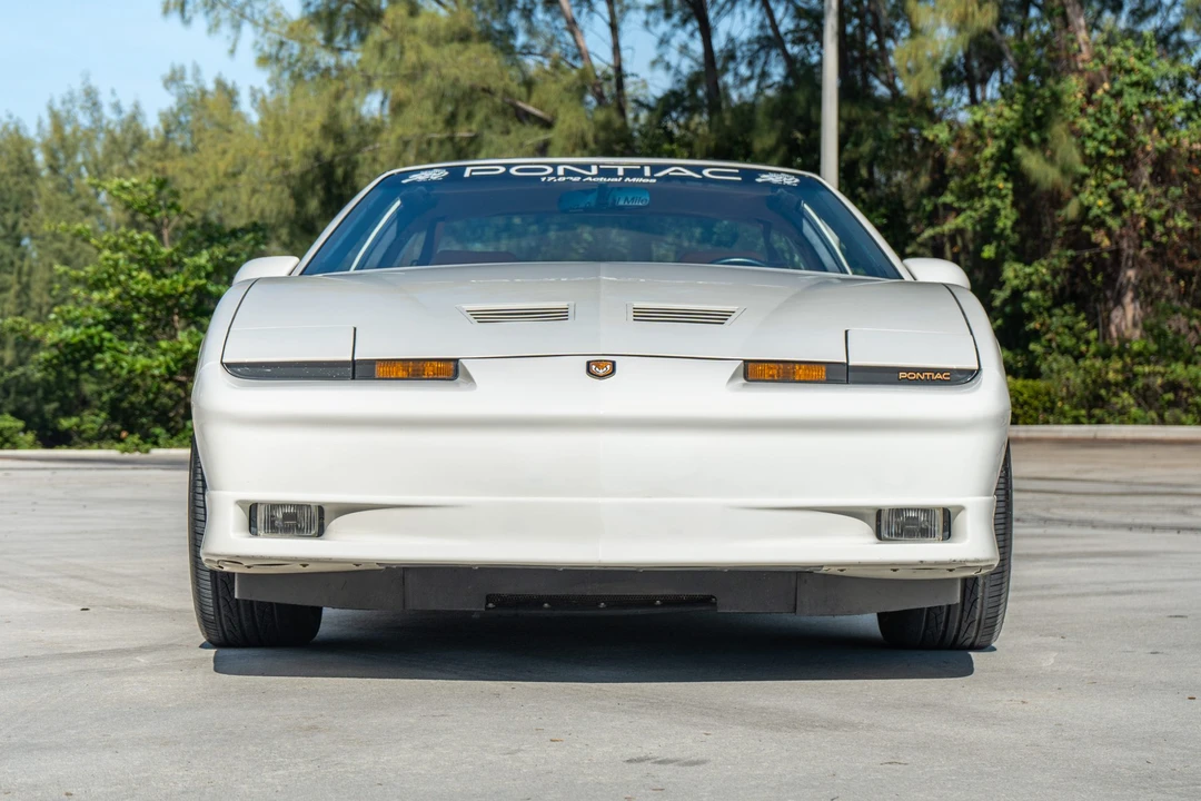 1989 Pontiac Firebird Trans Am 3rd Gen - Image 2 of 31
