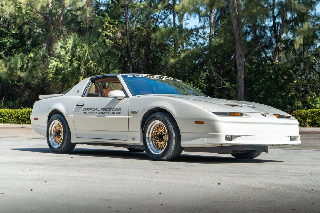 1989 Pontiac Firebird Trans Am 3rd Gen - Image 3 of 31