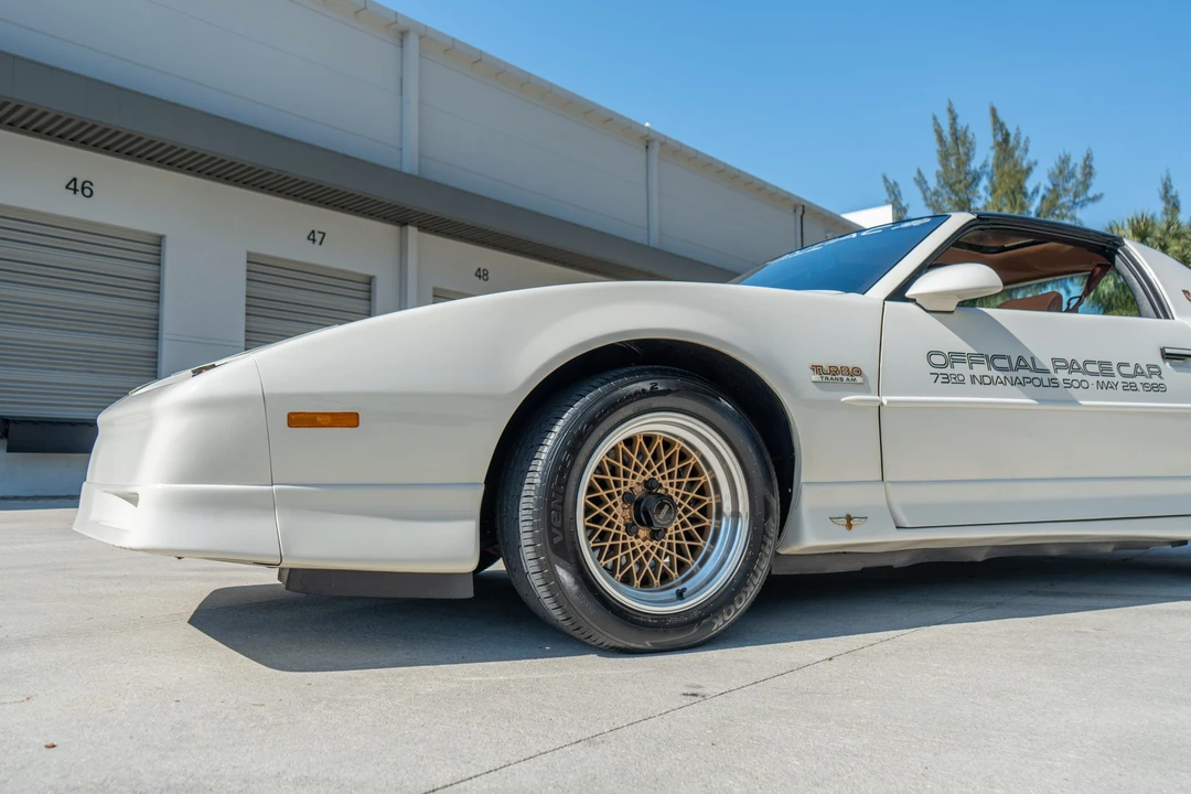 1989 Pontiac Firebird Trans Am 3rd Gen - Image 19 of 31