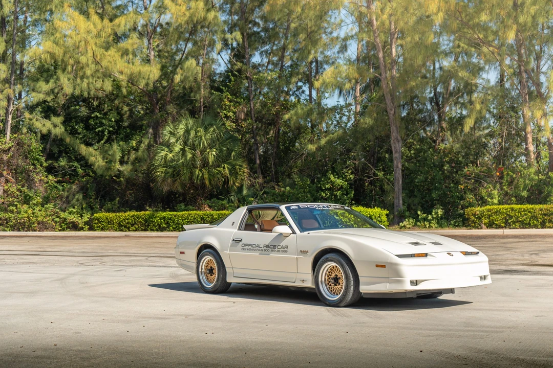 1989 Pontiac Firebird Trans Am 3rd Gen - Image 4 of 31