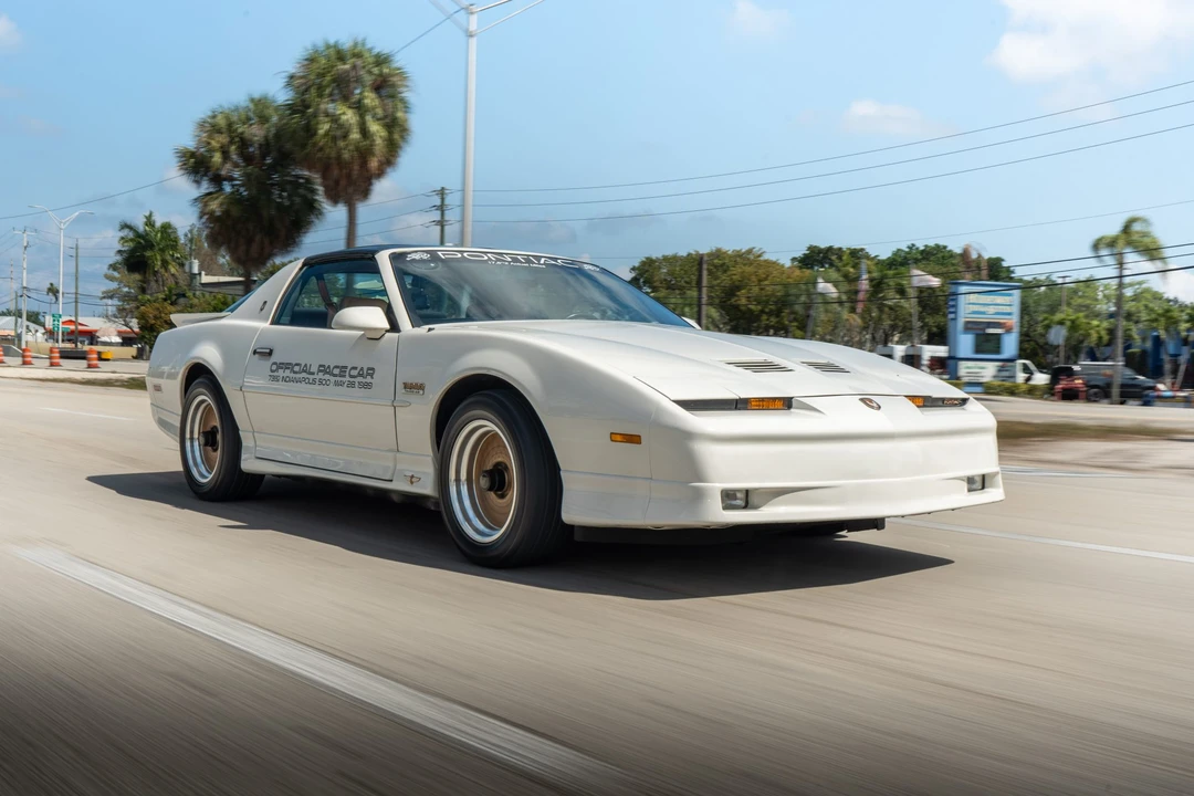 1989 Pontiac Firebird Trans Am 3rd Gen - Image 6 of 31