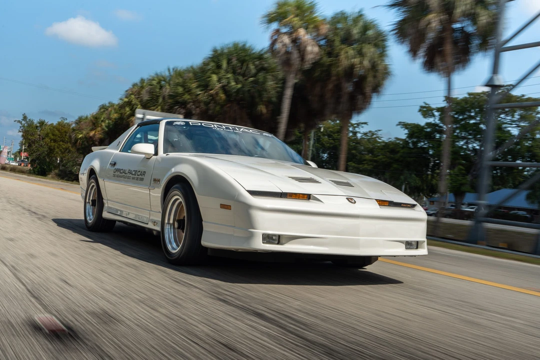 1989 Pontiac Firebird Trans Am 3rd Gen - Image 7 of 31