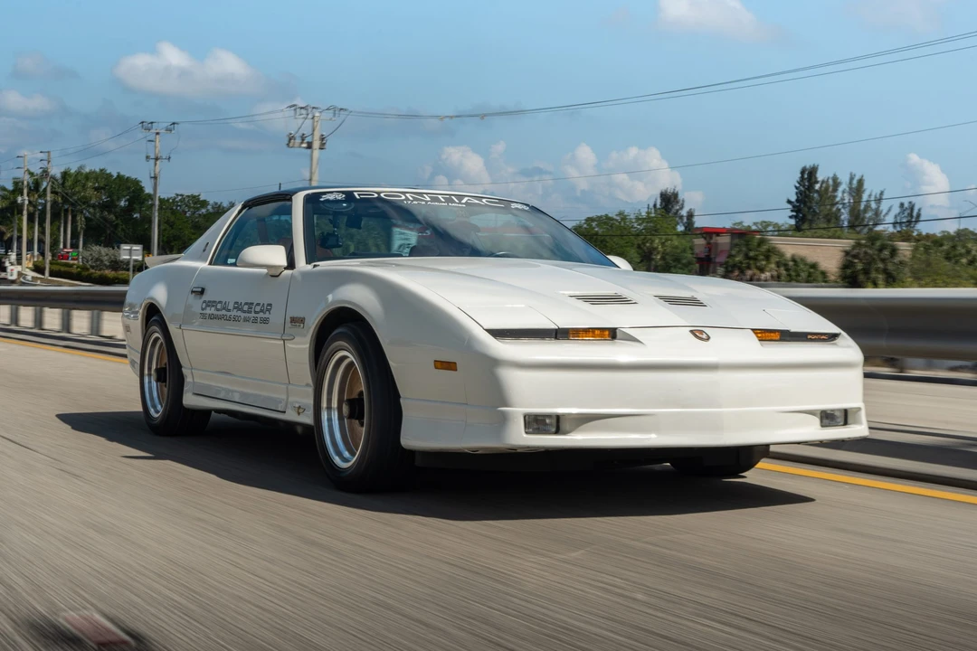 1989 Pontiac Firebird Trans Am 3rd Gen - Image 8 of 31