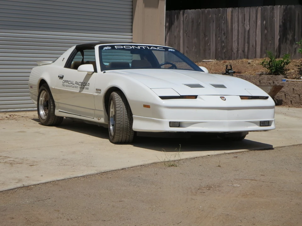 1989 Pontiac Firebird Trans Am 3rd Gen - Image 9 of 31