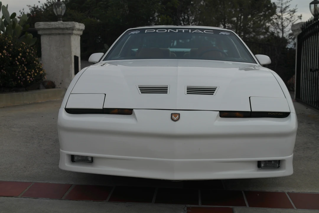 1989 Pontiac Firebird Trans Am 3rd Gen - Image 11 of 31