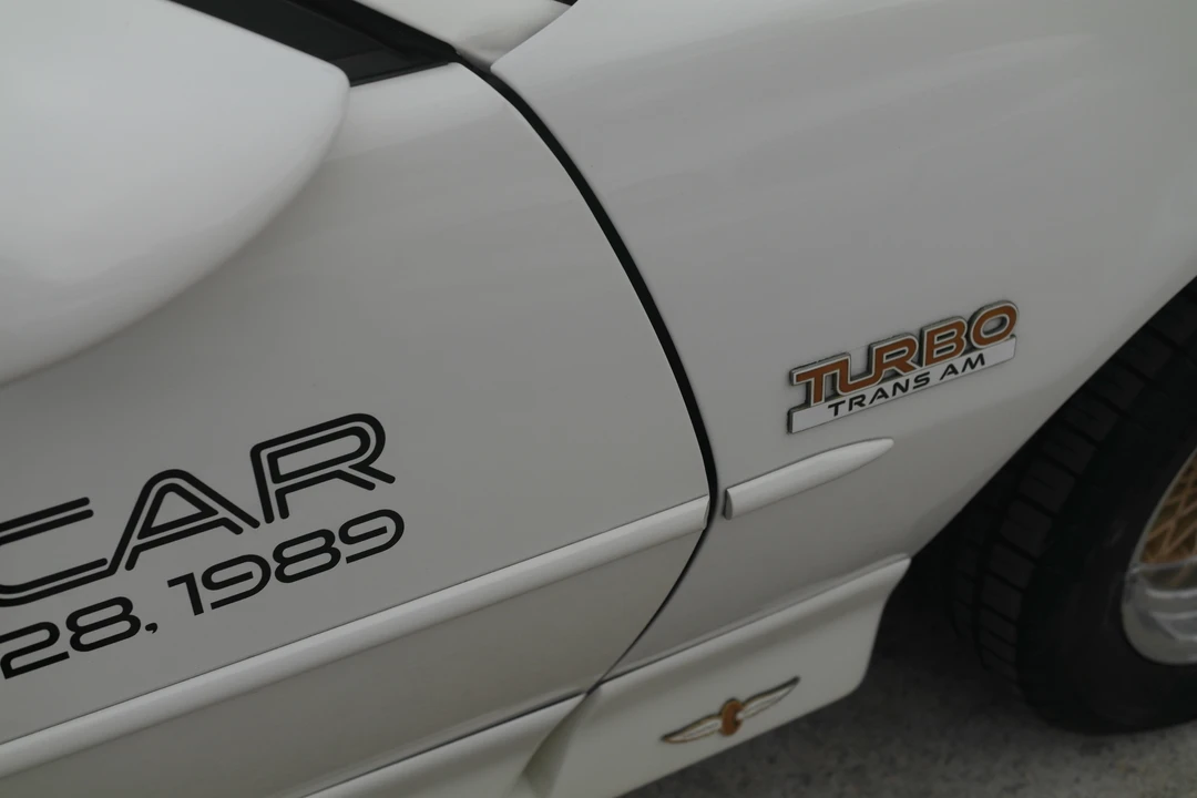 1989 Pontiac Firebird Trans Am 3rd Gen - Image 17 of 31