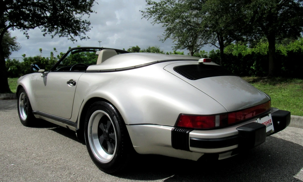 1989 Porsche 911 Carrera 3.2 - Image 11 of 31