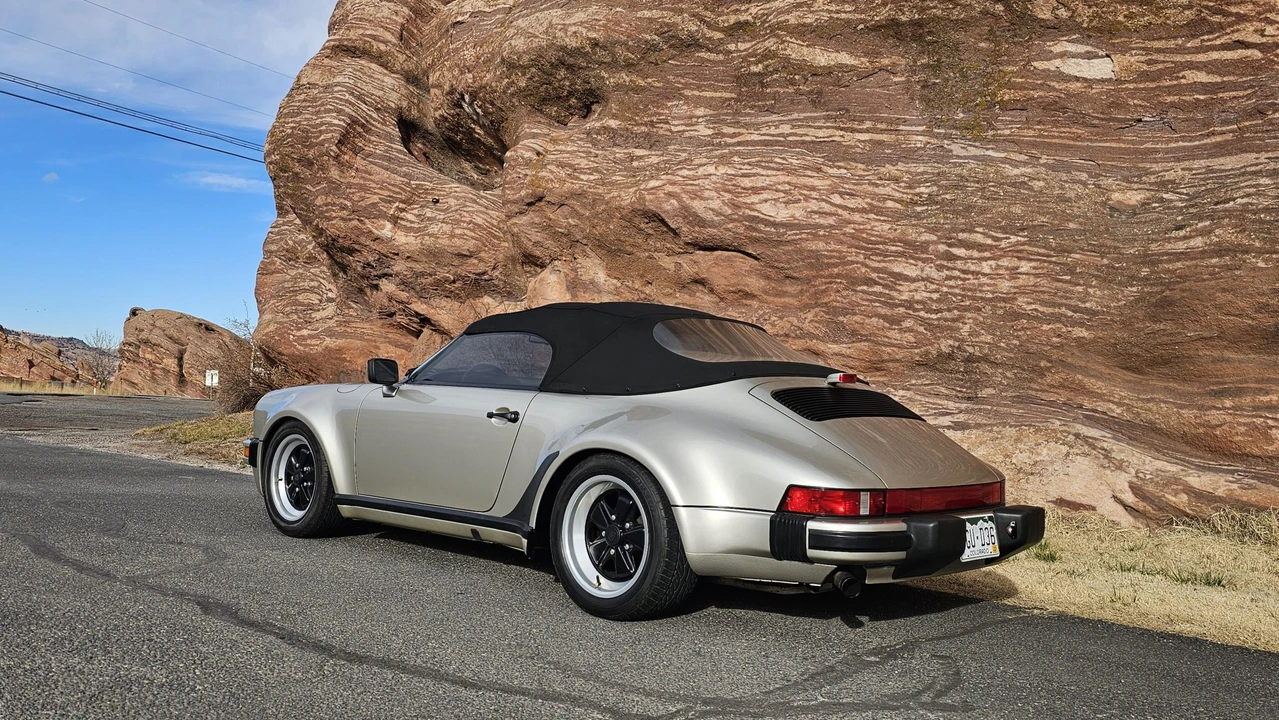 1989 Porsche 911 Carrera 3.2 - Image 14 of 31