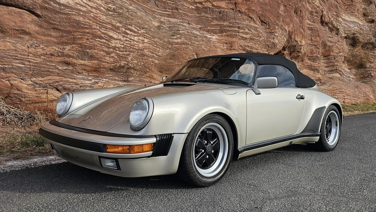 1989 Porsche 911 Carrera 3.2 - Image 2 of 31