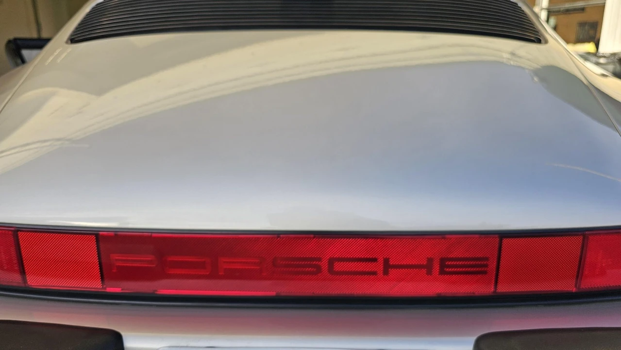 1989 Porsche 911 Carrera 3.2 - Image 26 of 31