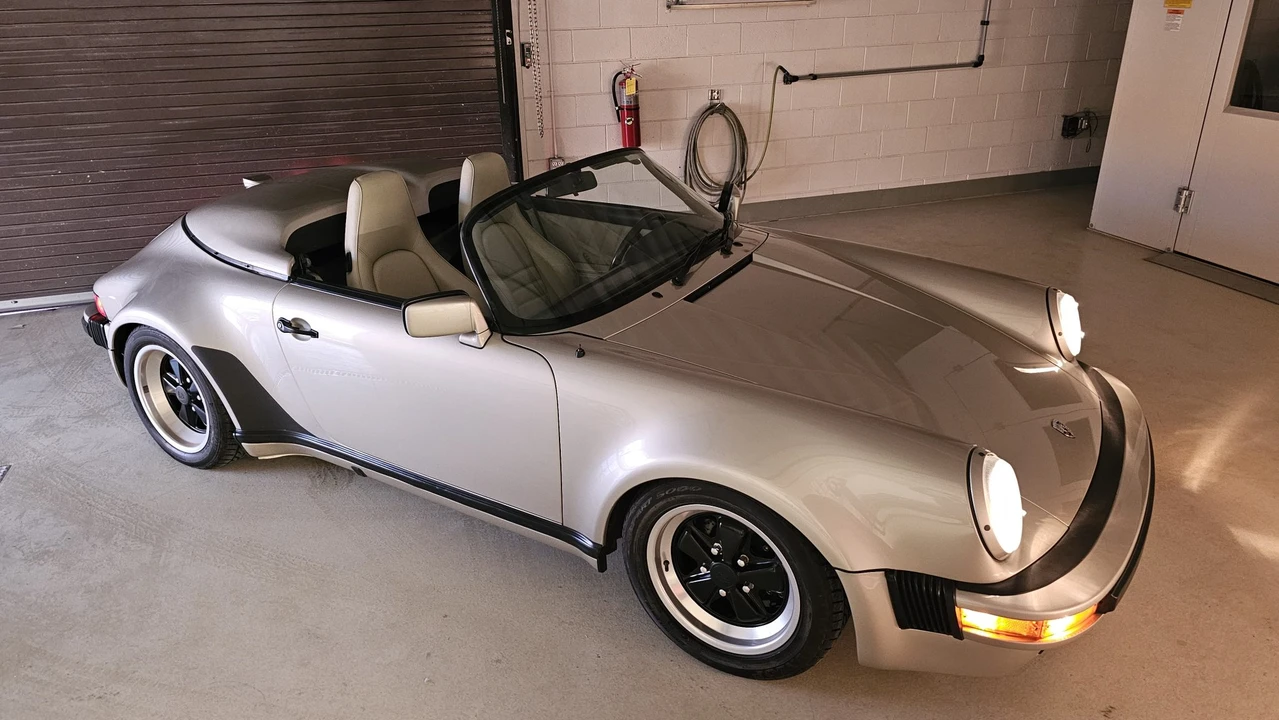 1989 Porsche 911 Carrera 3.2 - Image 16 of 31