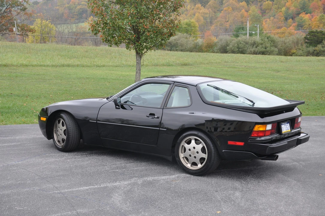 1989 Porsche 944 Turbo - Image 22 of 31