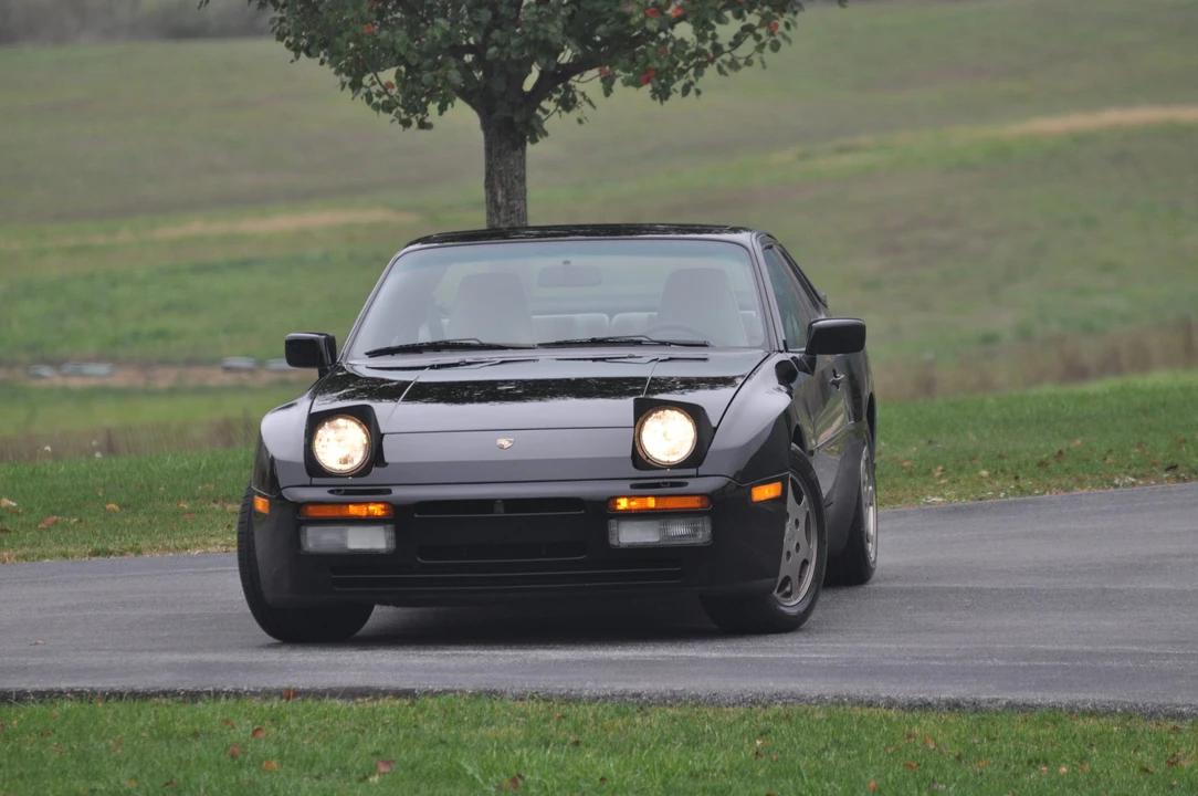 1989 Porsche 944 Turbo - Image 4 of 31