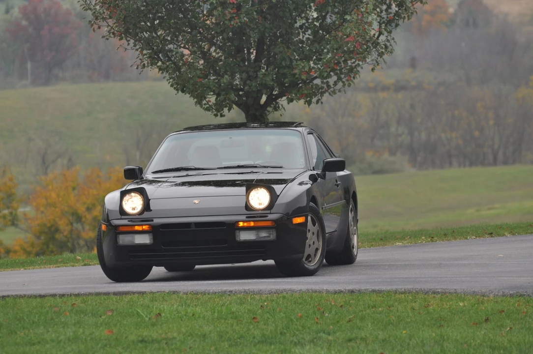1989 Porsche 944 Turbo - Image 5 of 31