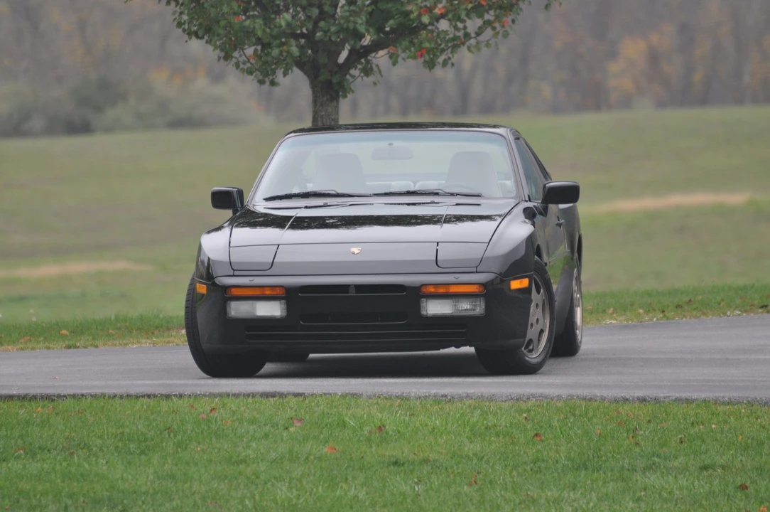 1989 Porsche 944 Turbo - Image 3 of 31