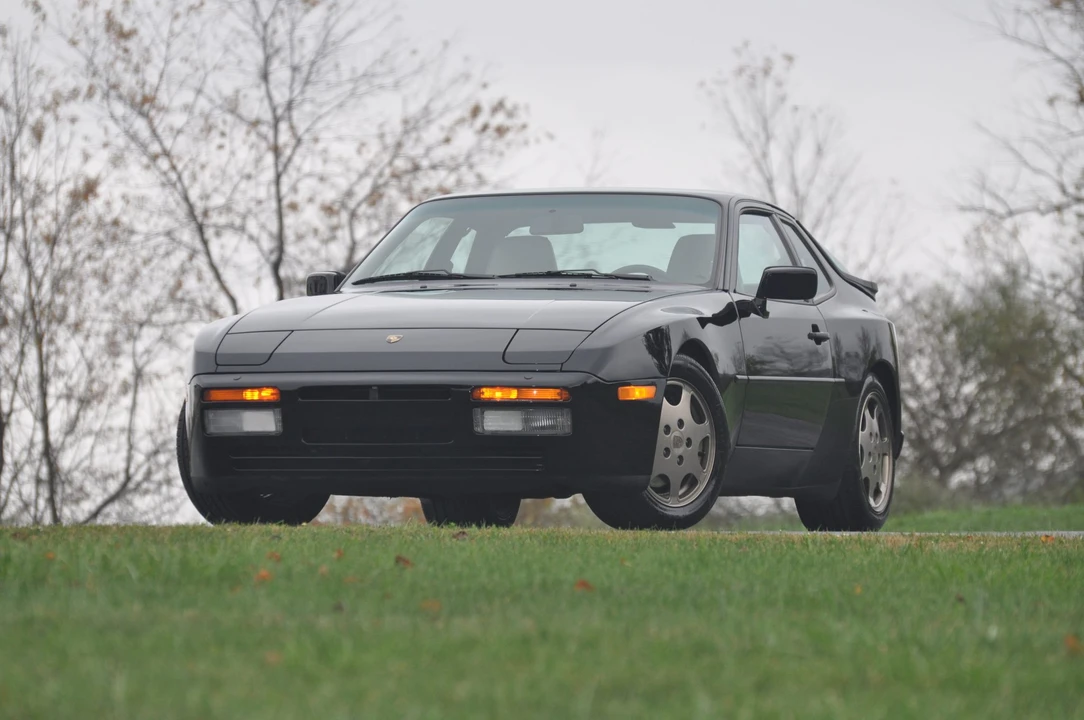 1989 Porsche 944 Turbo - Image 12 of 31