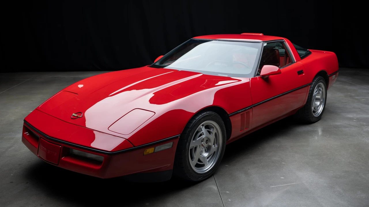 1990 Chevrolet Corvette C4 ZR1 - Image 2 of 31