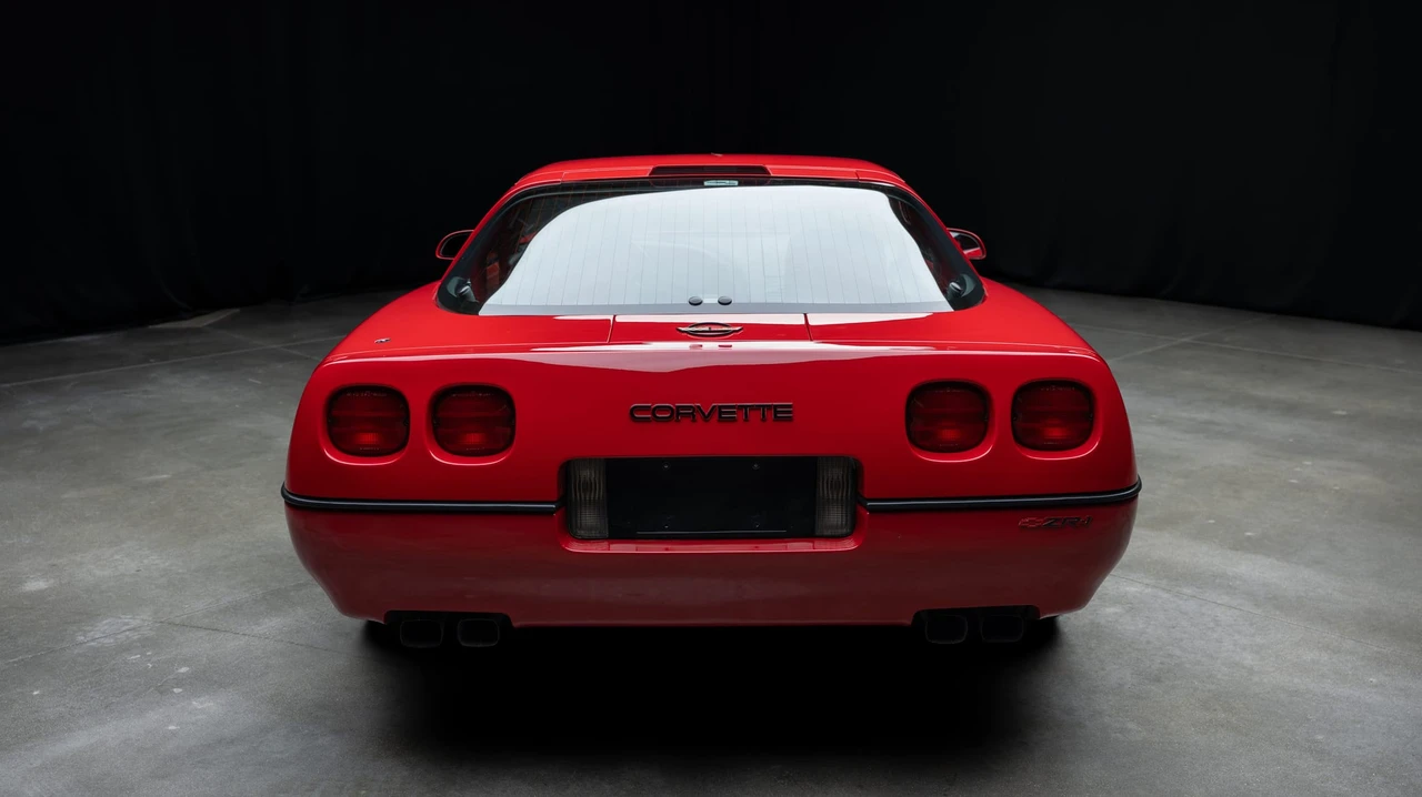 1990 Chevrolet Corvette C4 ZR1 - Image 15 of 31