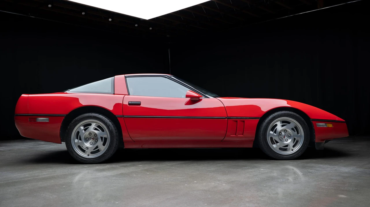 1990 Chevrolet Corvette C4 ZR1 - Image 11 of 31