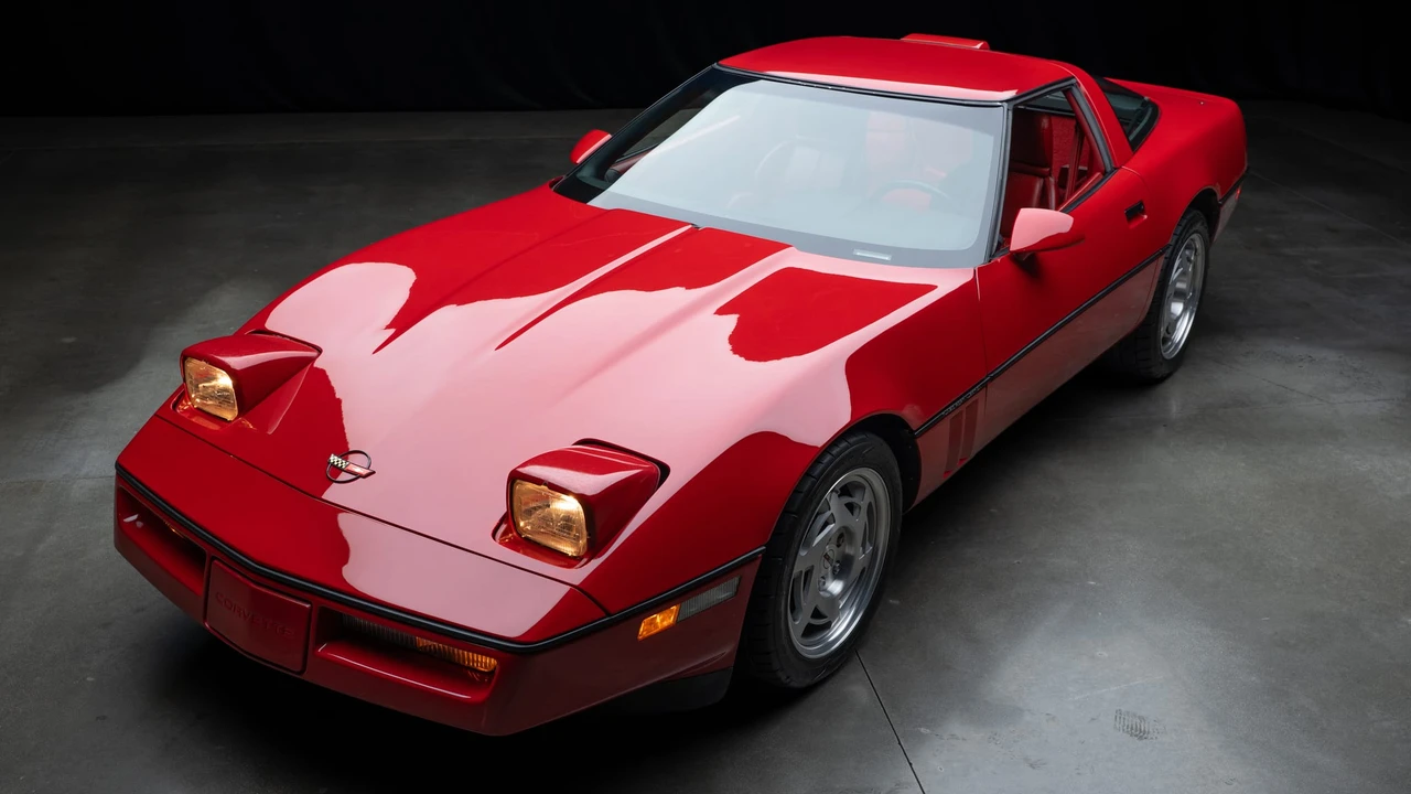 1990 Chevrolet Corvette C4 ZR1 - Image 22 of 31