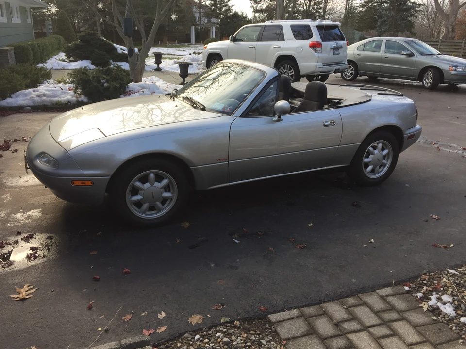 1990 Mazda NA MX-5 Miata - Image 21 of 31