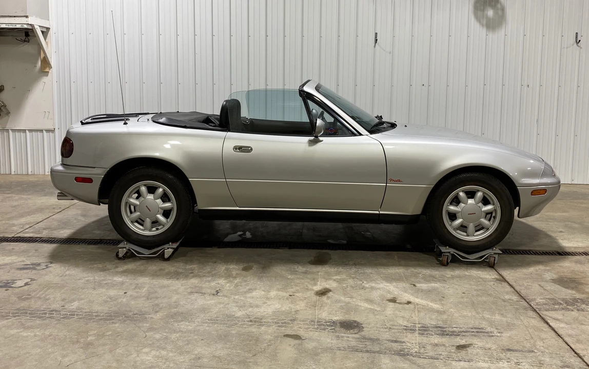 1990 Mazda NA MX-5 Miata - Image 8 of 31