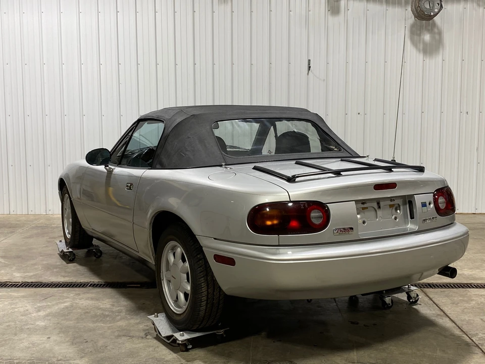 1990 Mazda NA MX-5 Miata - Image 15 of 31