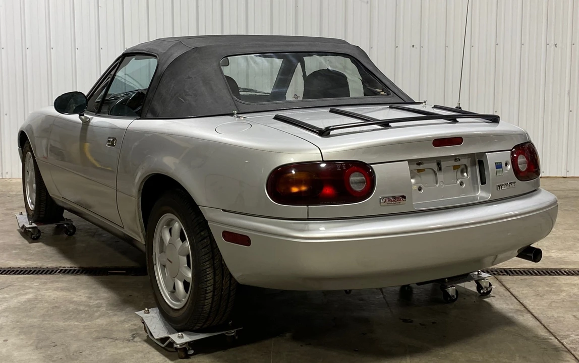 1990 Mazda NA MX-5 Miata - Image 16 of 31