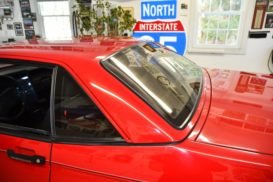 1991 Cadillac Allante - Image 24 of 31
